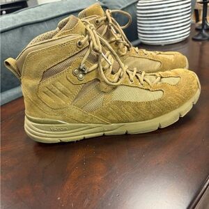 DANNER FULLBORE 4.5" COYOTE HOT TACTICAL BOOTS Mens 9.5